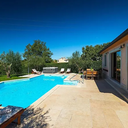 Ulika * Πόρετς