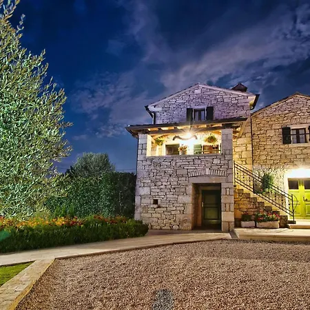 Ulika * Πόρετς