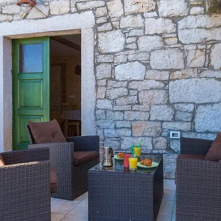 Ulika Semesterbostad