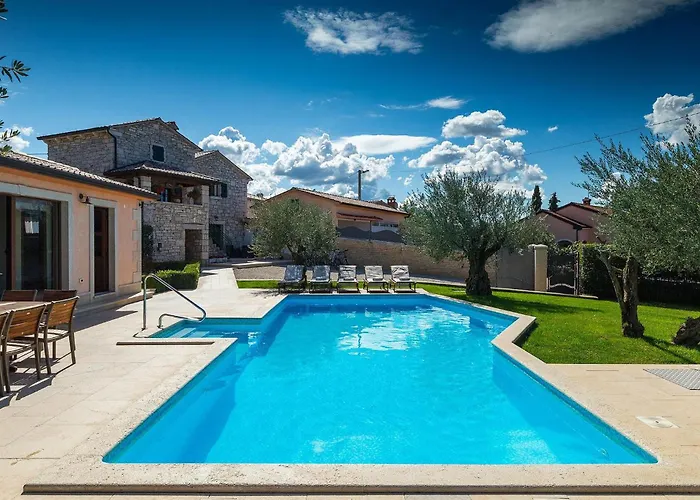 Semesterbostad Ulika *